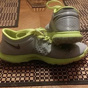 Mens Nike shoes size 9